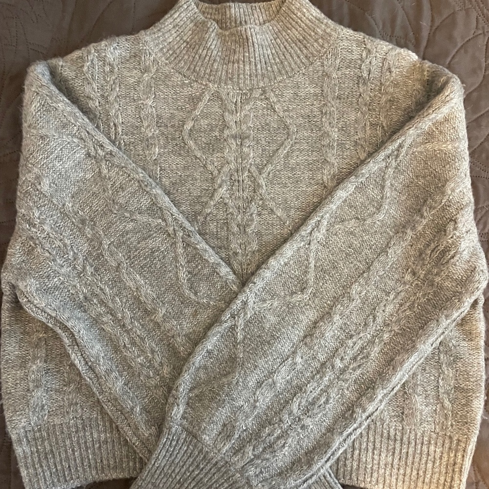 Vigoss Sweater